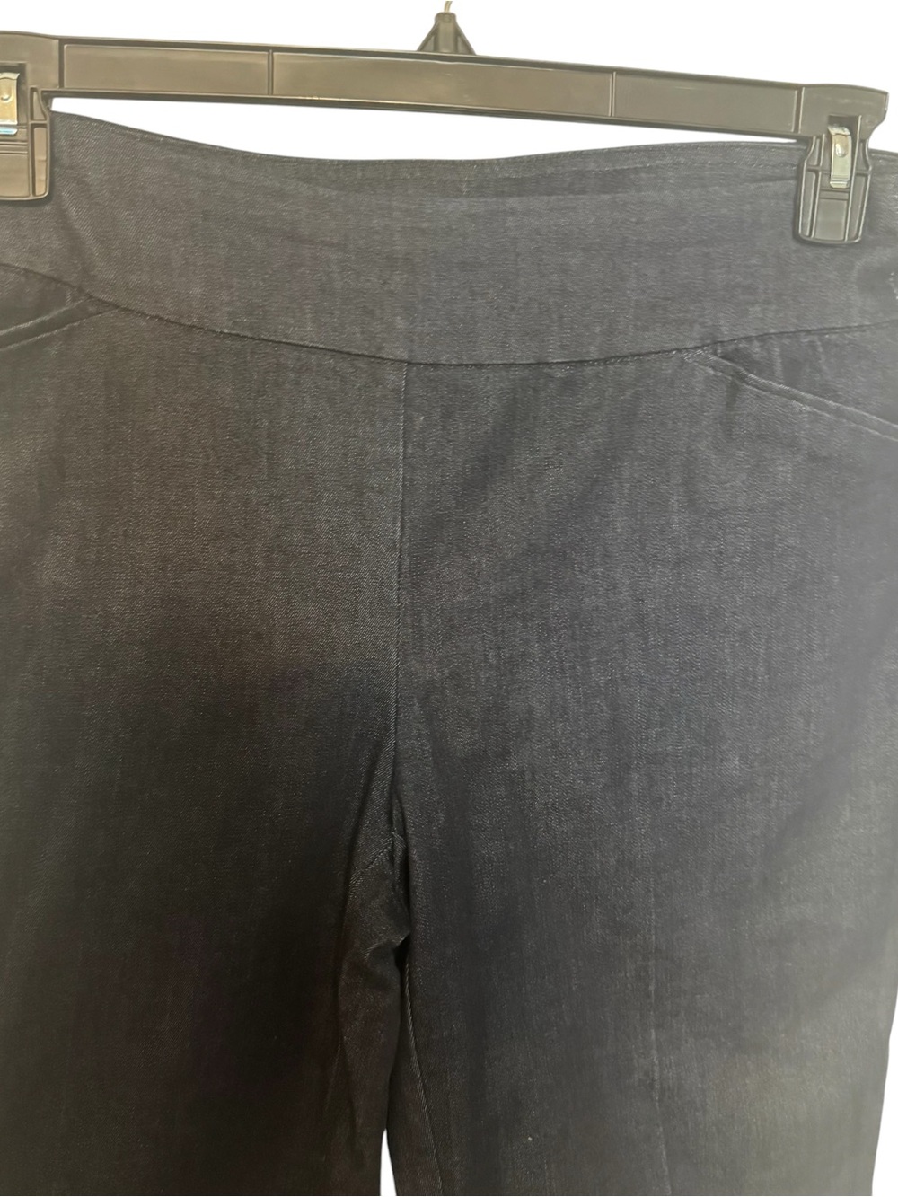 THE EFFORTLESS STRETCH CAPRI Dark Denim Pants   SIZE: 8    BIN#12 - Picture 2 of 5